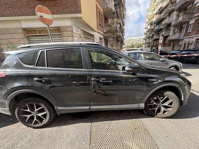 Usata Toyota RAV4 Hybrid 158 CV (116 kW) 2016 Nero SUV
