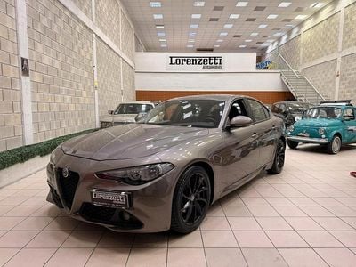 Usata Alfa Romeo Giulia 180 CV (132 kW) 2017 Grigio Berlina