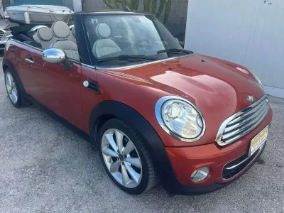 Usata Mini Cooper D Cabriolet 111 CV (81 kW) 2010 Arancione Cabrio