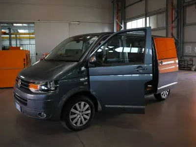 Usata VW T5 Highline 179 CV (131 kW) 2010 Grigio Furgone