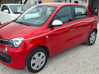 Gebraucht Renault Twingo SE 69 PS (50 kW) 2015 Rot Kleinwagen