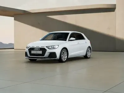 Usata Audi A1 Sportback Business 116 CV (85 kW) 2025 Bianco ghiacciaio metallizzato Utilitaria