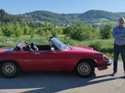 Usata Alfa Romeo Spider 101 CV (74 kW) 1987 Rosso Cabrio