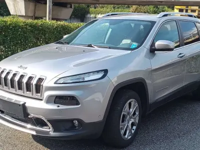 Usata Jeep Cherokee Limited 200 CV (147 kW) 2017 Grigio SUV