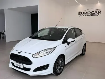 Usata Ford Fiesta ST-Line 101 CV (74 kW) 2017 Bianco Utilitaria