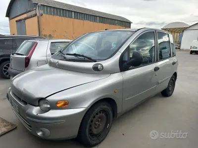 Usata Fiat Multipla 2003 Grigio Monovolume