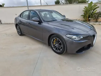 Usata Alfa Romeo Giulia 136 CV (100 kW) 2018 Berlina