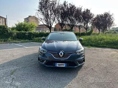 Usata Renault Mégane IV Intens 110 CV (80 kW) 2017 Blu/azzurro Berlina