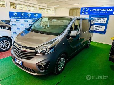 Usata Opel Vivaro 97 CV (71 kW) 2016 Grigio Monovolume