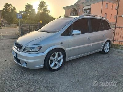 Usata Opel Zafira Edition 2003 Grigio Monovolume