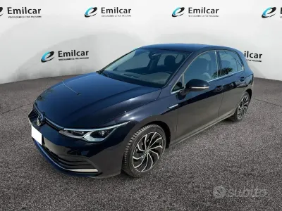 Usata VW Golf VII 116 CV (85 kW) 2021 Nero Utilitaria
