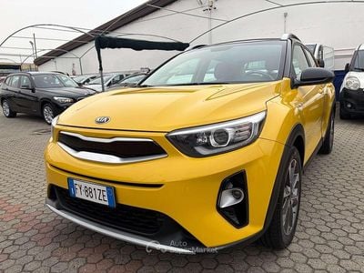 Usata Kia Stonic Style 101 CV (74 kW) 2020 Giallo SUV
