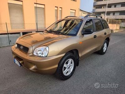 Usata Hyundai Santa Fe 145 CV (106 kW) 2002 Giallo SUV