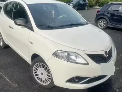 Usata Lancia Ypsilon