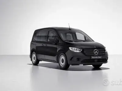 Nuevo Mercedes eCitan 2026 Gris Familiar