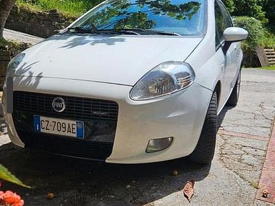Usata Fiat Grande Punto 120 CV (88 kW) 2006 Bianco Utilitaria
