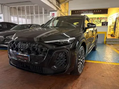 Usata Audi SQ5 Ambiente 367 CV (269 kW) 2025 Nero SUV