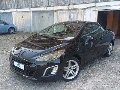 Usata Peugeot 308 Active 112 CV (82 kW) 2012 Nero Coupé