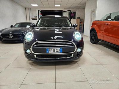 Usata Mini Cooper D Hype 116 CV (85 kW) 2016 Oro Utilitaria