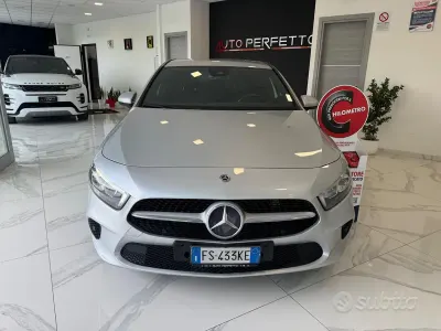 Usata Mercedes A180 Business 116 CV (85 kW) 2018 Grigio Berlina