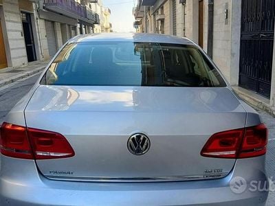 Usata VW Passat 150 CV (110 kW) 2012 Grigio Berlina