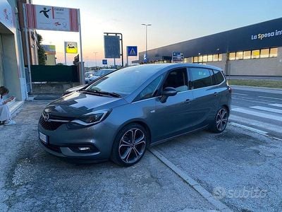 Usata Opel Zafira Tourer Innovation 170 CV (125 kW) 2017 Grigio Monovolume