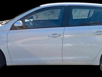 Usata Peugeot 308 92 CV (67 kW) 2013 Bianco Berlina