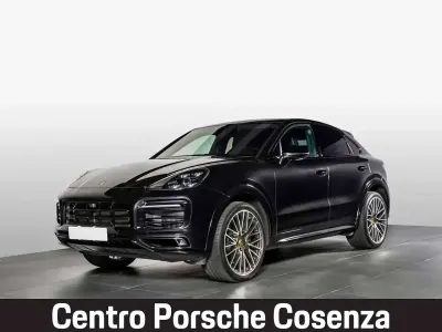 Usata Porsche Cayenne 441 CV (324 kW) 2021 Nero jet metallizzato SUV