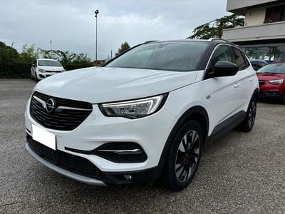 Usata Opel Grandland X Ultimate 131 CV (96 kW) 2020 Bianco SUV