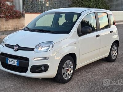 Usata Fiat Panda Lounge 69 CV (50 kW) 2017 Bianco Utilitaria