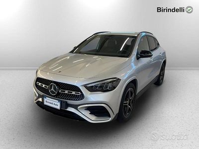 Usata Mercedes GLA180 AMG Line Premium 116 CV (85 kW) 2023 Argento SUV
