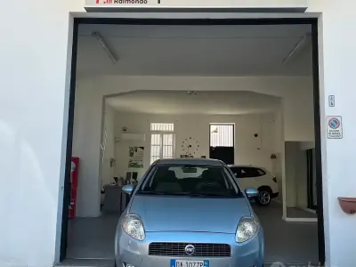 Usata Fiat Grande Punto 77 CV (56 kW) 2006 Grigio Utilitaria