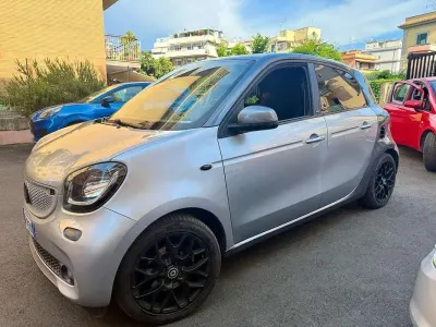 Usata Smart ForFour Superpassion 90 CV (66 kW) 2019 Utilitaria