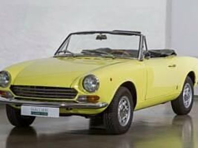 Usata Fiat 124 Spider 90 CV (66 kW) 1967 Giallo Cabrio