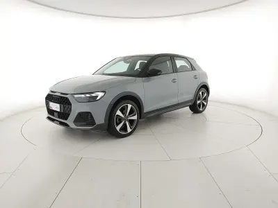 Usata Audi A1 Design 110 CV (80 kW) 2023 Grigio freccia perla nero mito metallizz SUV