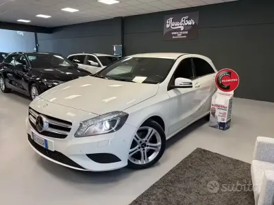Usata Mercedes A180 122 CV (89 kW) 2013 Bianco Utilitaria