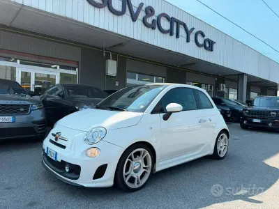 Usata Abarth 500C 140 CV (102 kW) 2012 Bianco Cabrio