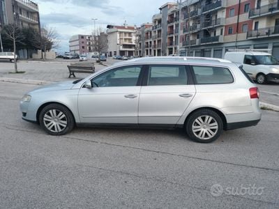 Grigio Usata 2006 VW Passat Highline Station wagon | 3500 € (Buon prezzo)