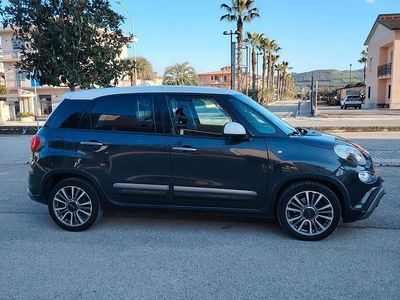 Begagnad Fiat 500L Cross 120 HK (88 kW) 2019 Grå Minibuss