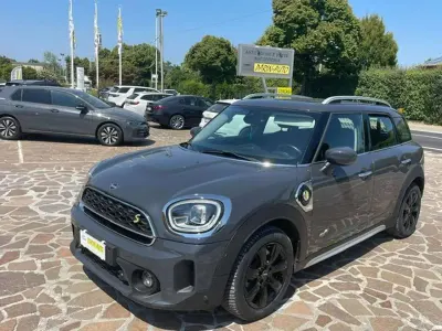 Usata Mini Cooper Countryman Business 125 CV (91 kW) 2021 Grigio SUV