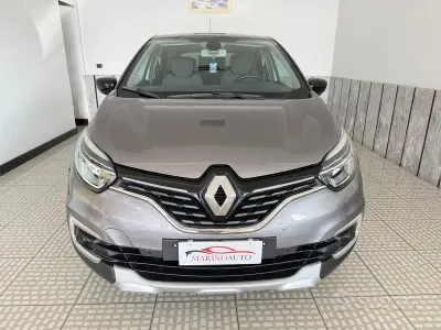 Usata Renault Captur Initiale Paris 150 CV (110 kW) 2019 Grigio SUV