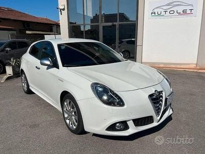 Second-hand Alfa Romeo Giulietta Distinctive 105 CP (77 kW) 2015 Other Hatchback