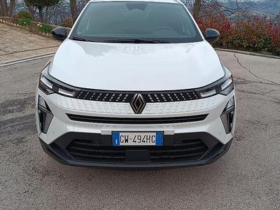 Usata Renault Captur Techno 101 CV (74 kW) 2024 Bianco SUV