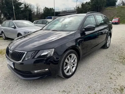 Usata Skoda Octavia G-TEC Executive 131 CV (96 kW) 2020 Nero Station wagon