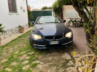 Usata BMW 320 Cabriolet Sport Line 184 CV (135 kW) 2012 Blu Cabrio