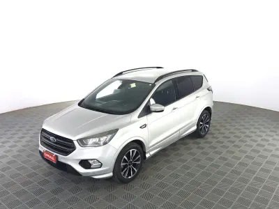 Usata Ford Kuga 120 CV (88 kW) 2019 Platinum white SUV