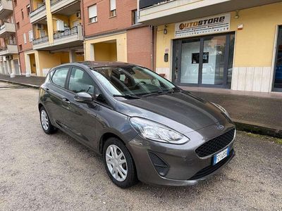 Usata Ford Fiesta Titanium 86 CV (63 kW) 2019 Grigio Utilitaria
