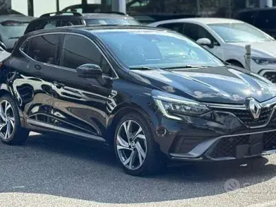 Usata Renault Clio RS Line 100 CV (73 kW) 2022 Nero Utilitaria