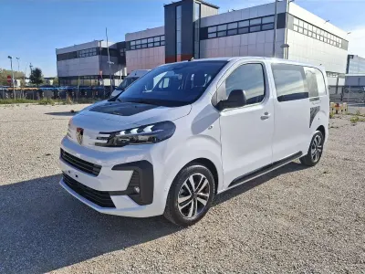 Nuova Peugeot Expert 179 CV (131 kW) 2026 Bianco Furgone