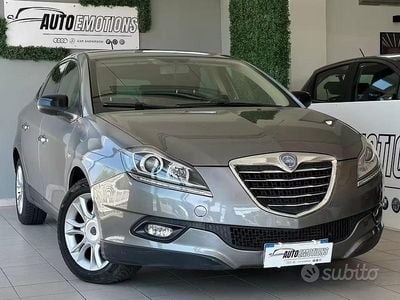 Begagnad Lancia Delta 120 HK (88 kW) 2012 Grå Halvkombi